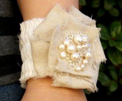 Romantic Ruffled Bracelet 